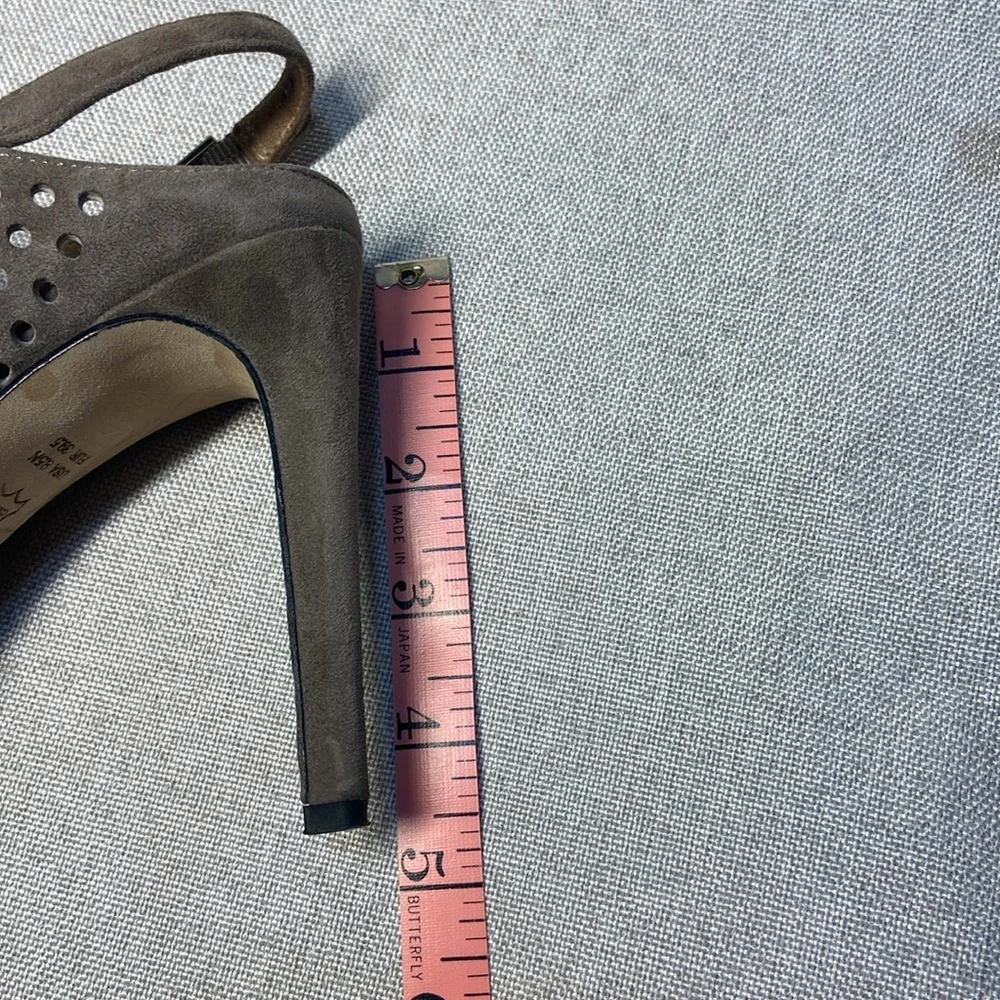 VIA SPIGA Tasa Perforated Lug Sole Slingback Heels Sandals Size 8,5M